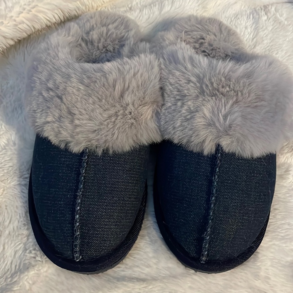 NWOB Rockwell Blue/Gray Faux Fur Slide Slipper Sz Large